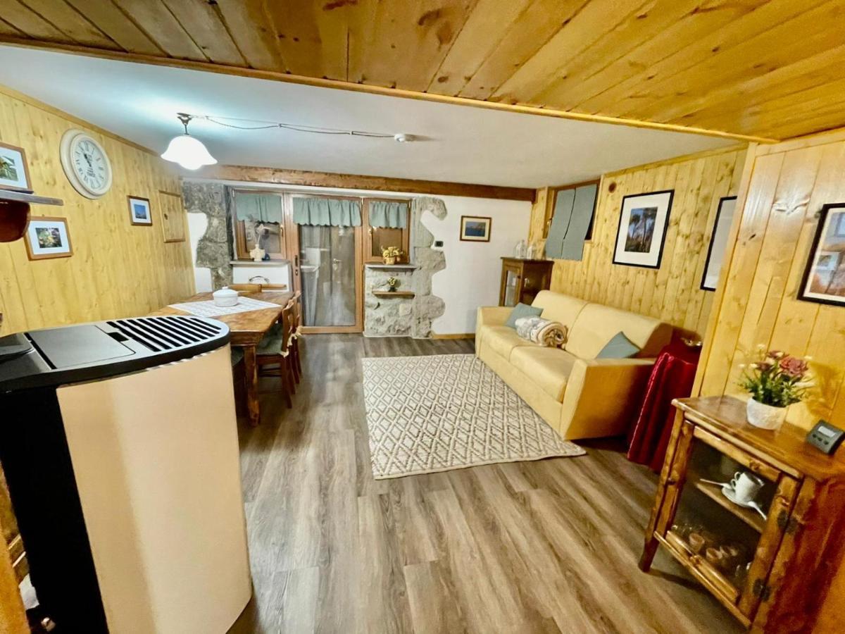 Апартаменти Chalet I Folletti Аббадія-Сан-Сальваторе Екстер'єр фото