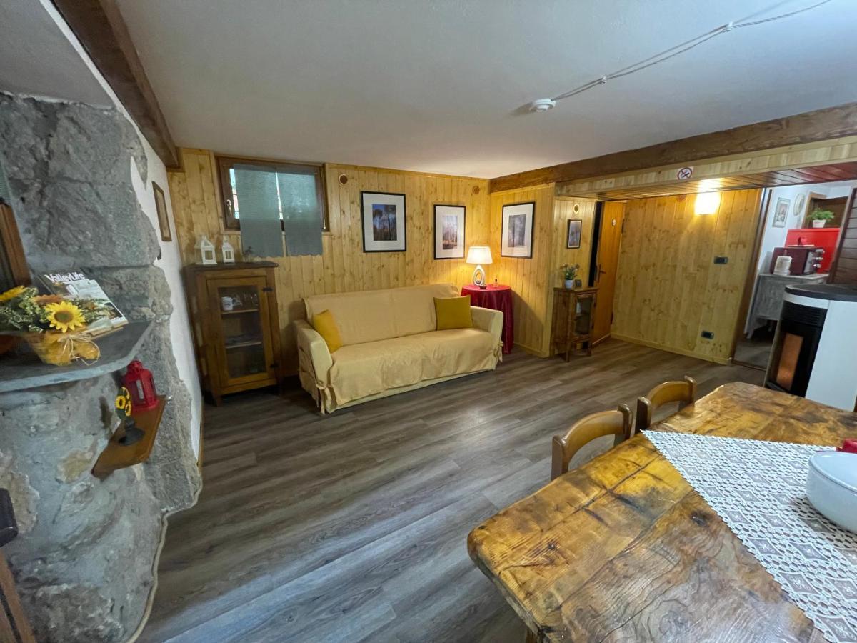 Апартаменти Chalet I Folletti Аббадія-Сан-Сальваторе Екстер'єр фото