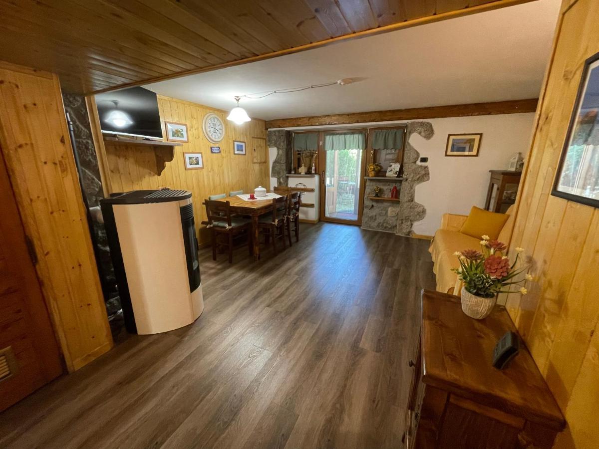Апартаменти Chalet I Folletti Аббадія-Сан-Сальваторе Екстер'єр фото